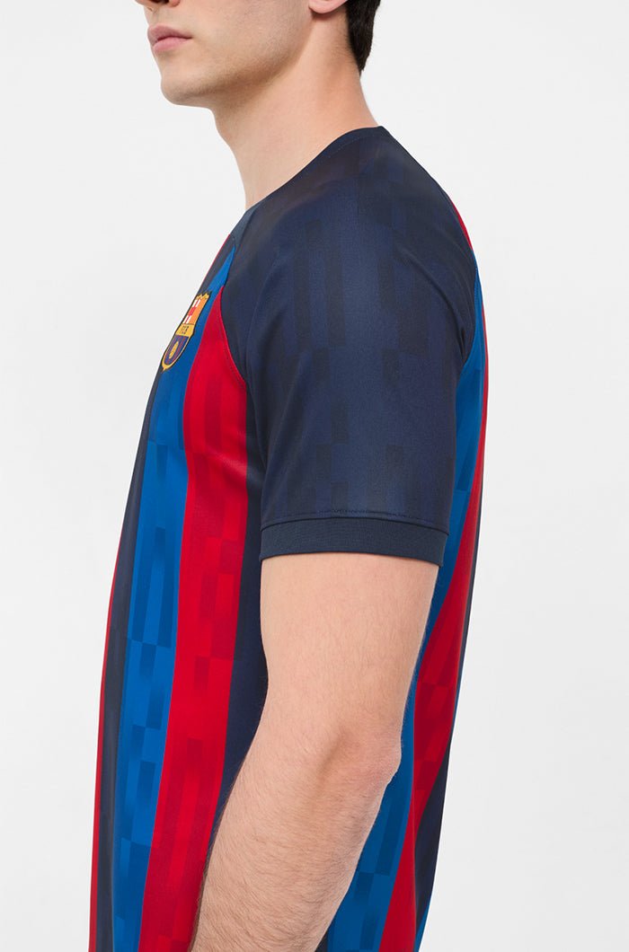 NIKE FC Barcelona Men's Home T-Shirt & Short for La Liga Matches in the 22/23 season. - BELLEZA'S - NIKE FC Barcelona Men's Home T-Shirt & Short for La Liga Matches in the 22/23 season. - JERSEY - CD0699-100